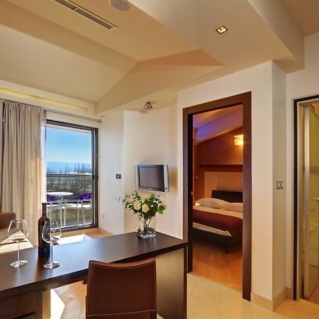 Hotel Diadem Omis Ruang foto